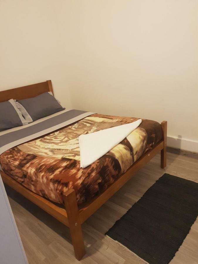 Shangri-la Arroios Albergue *